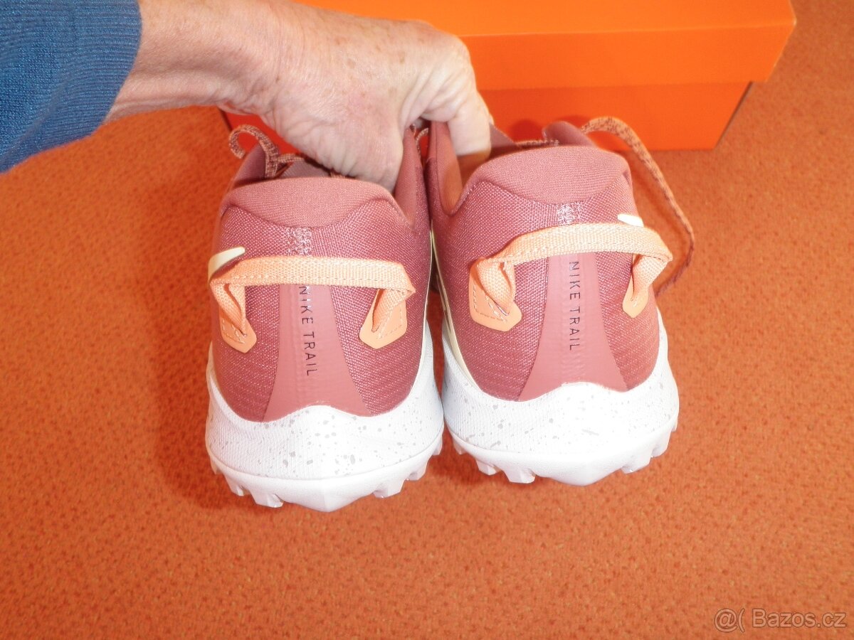 pánské botasky zn. Nike - vel. 45,5 - nové - 7