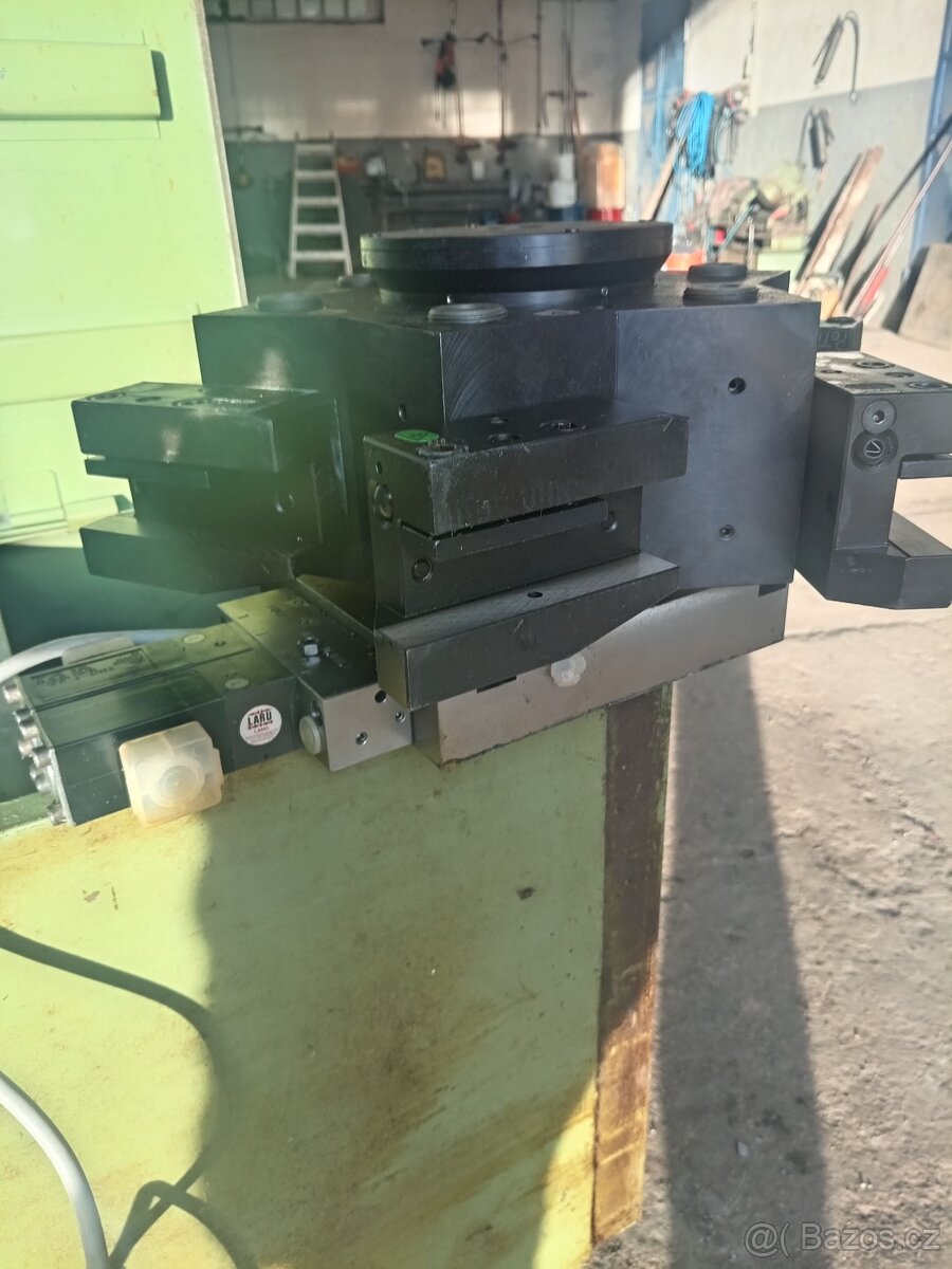 Upínací revolverova hlava - 7