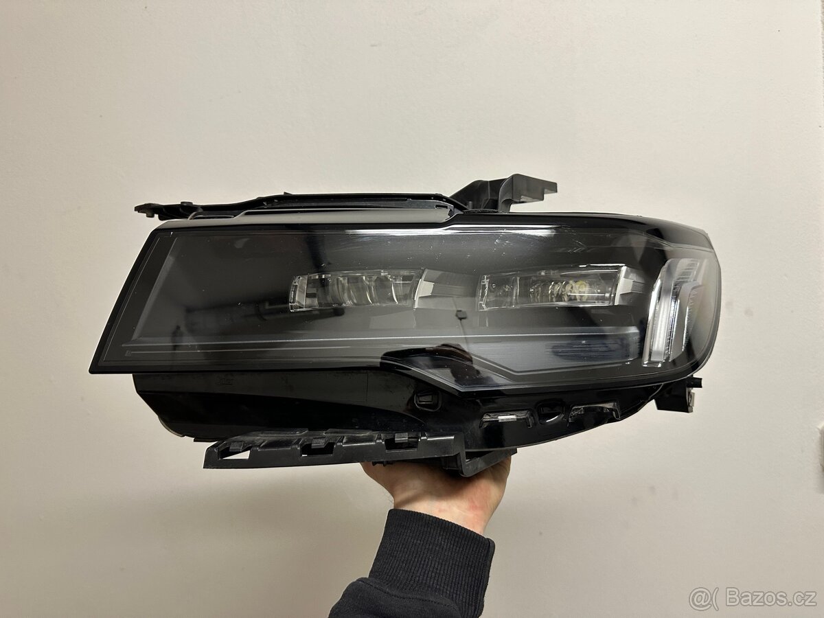 Cadillac Escalade světla - 7