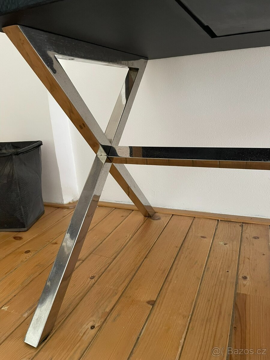 Černý stůl se vzorem krokodýlí kůže Kare Design - 7