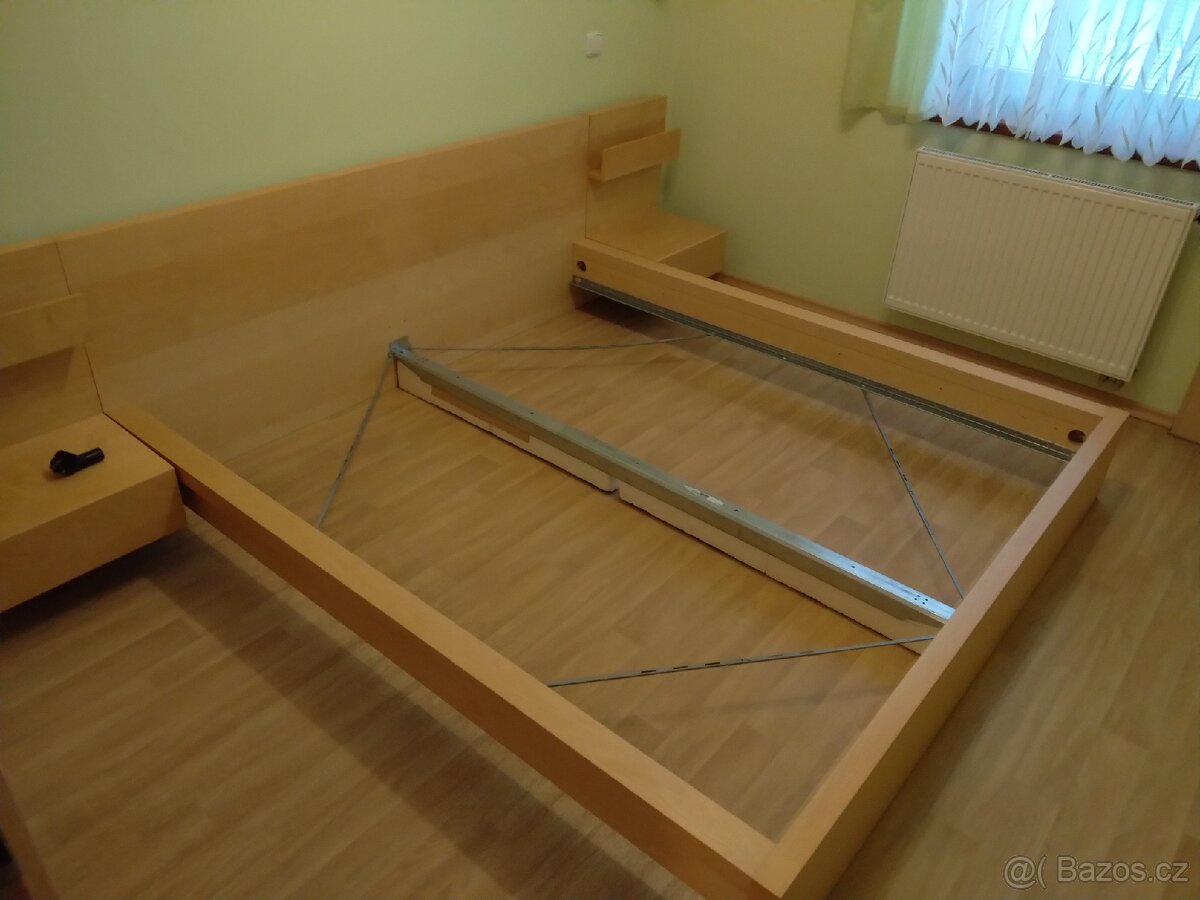 Manželská postel Malm 180x200 cm - 7