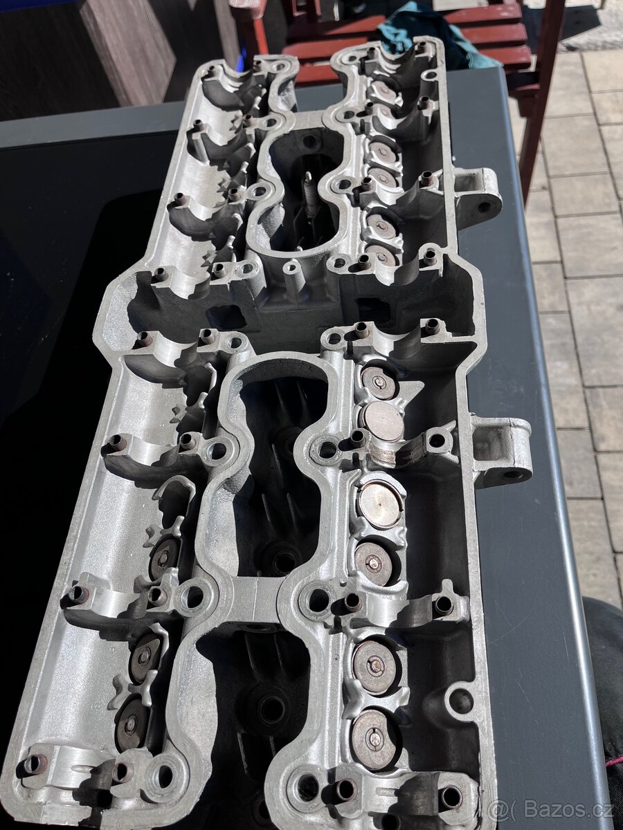 Honda CBX 1000 hlava - 7