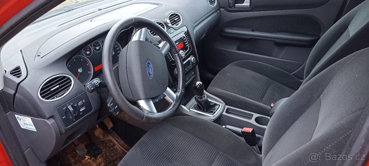 Ford Focus 1.8 TDCi GHIA NOVÁ STK - 7