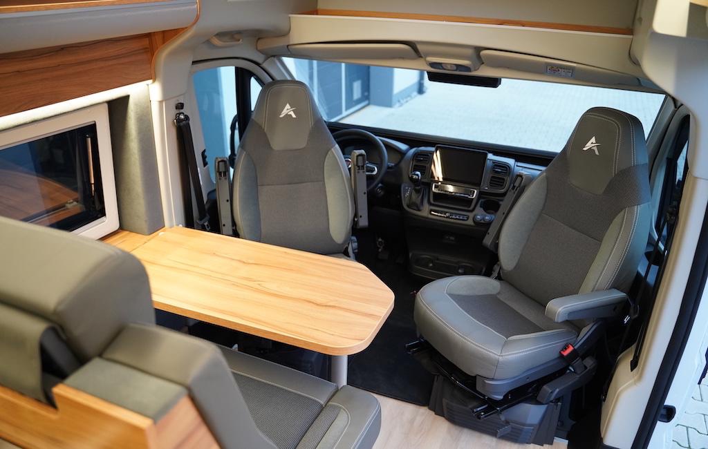 Affinity ONE - nejprostornější obytka pro 4 osoby - 7