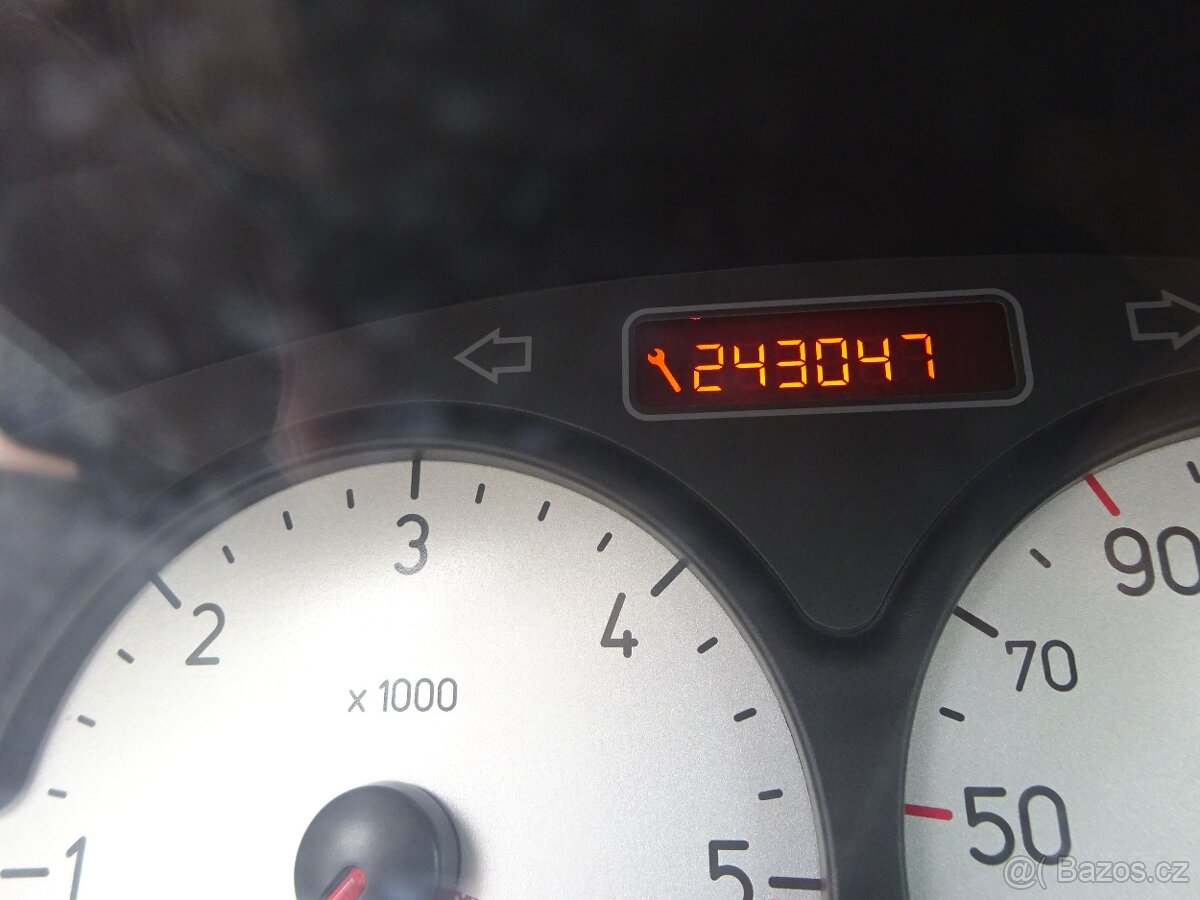 Peugeot 206, 1.4 HDI Combi (50 KW) r.v.2005 - 7