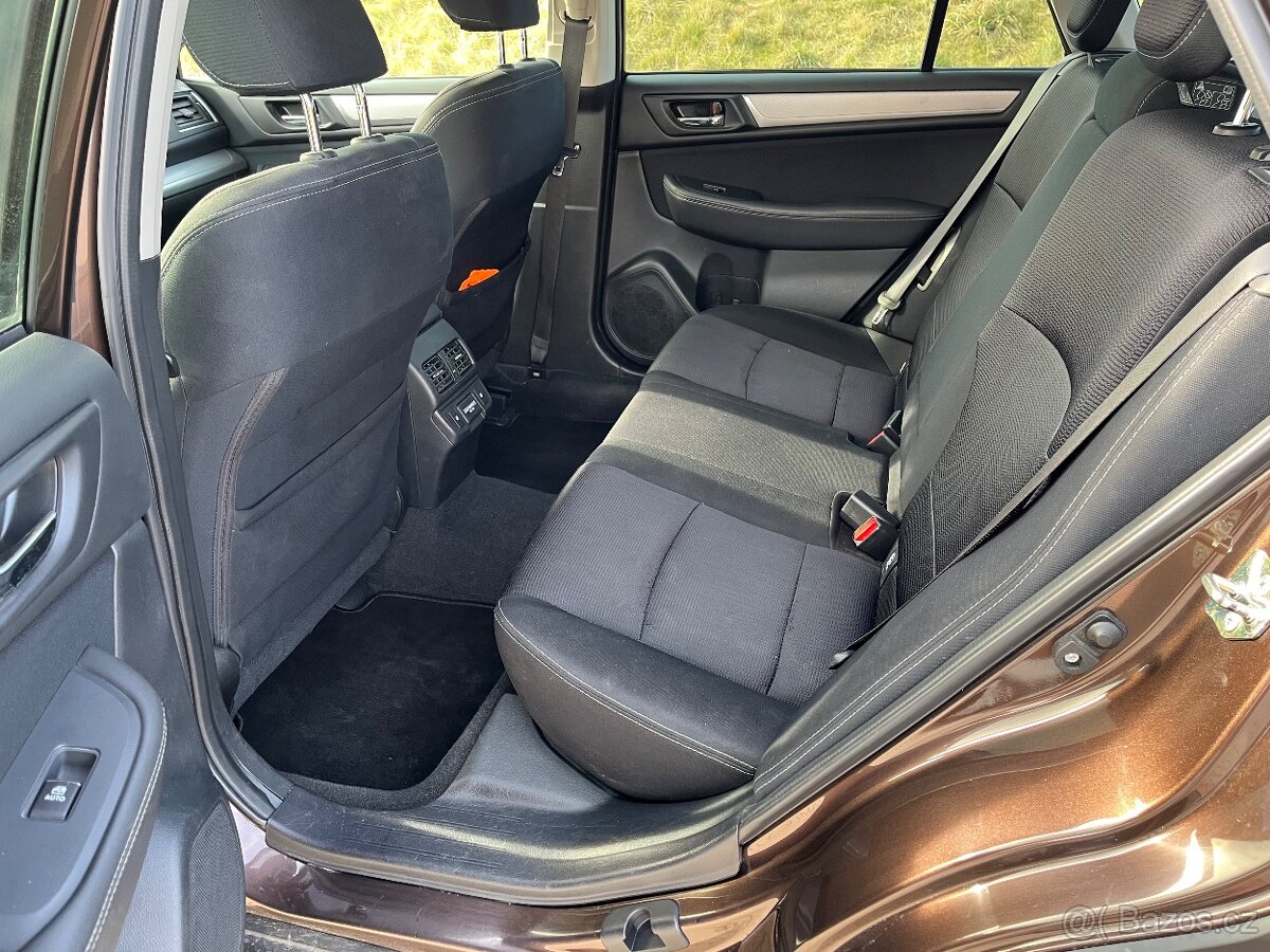 SUBARU OUTBACK 2,5 benzín - 7