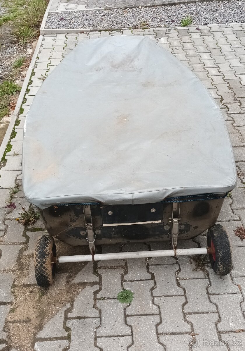 Rybářská loďka s motorem Mercury 2,5HP - 7