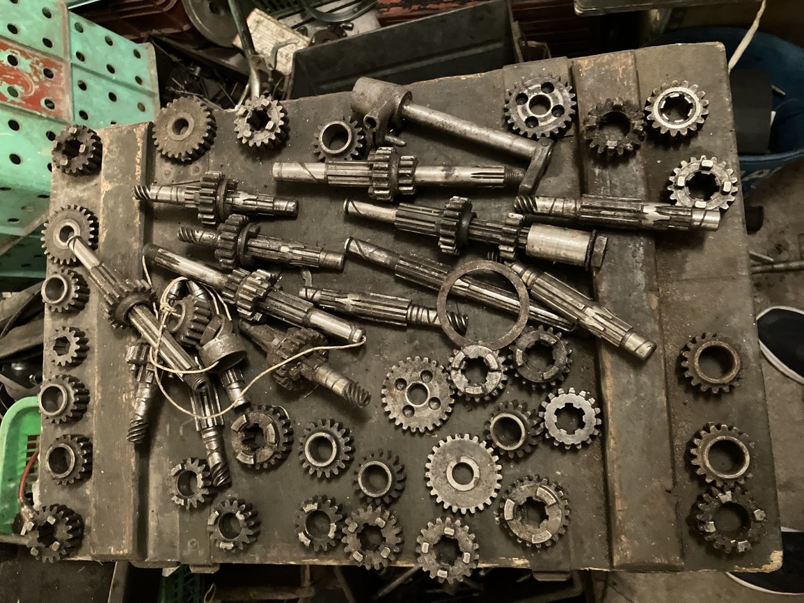 čezet 175 díly z převodovek - 7