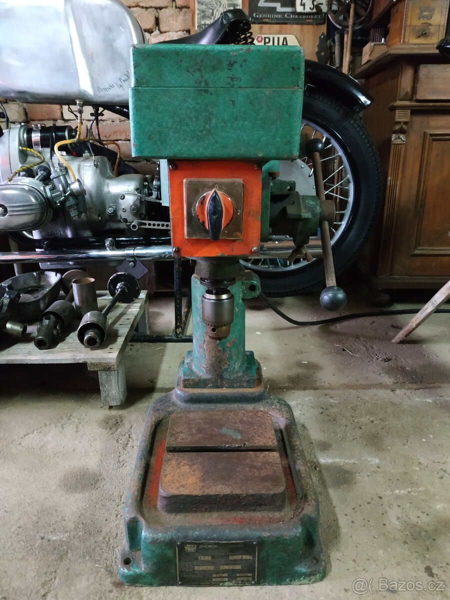 Stolní vrtačka Jihokov - 7