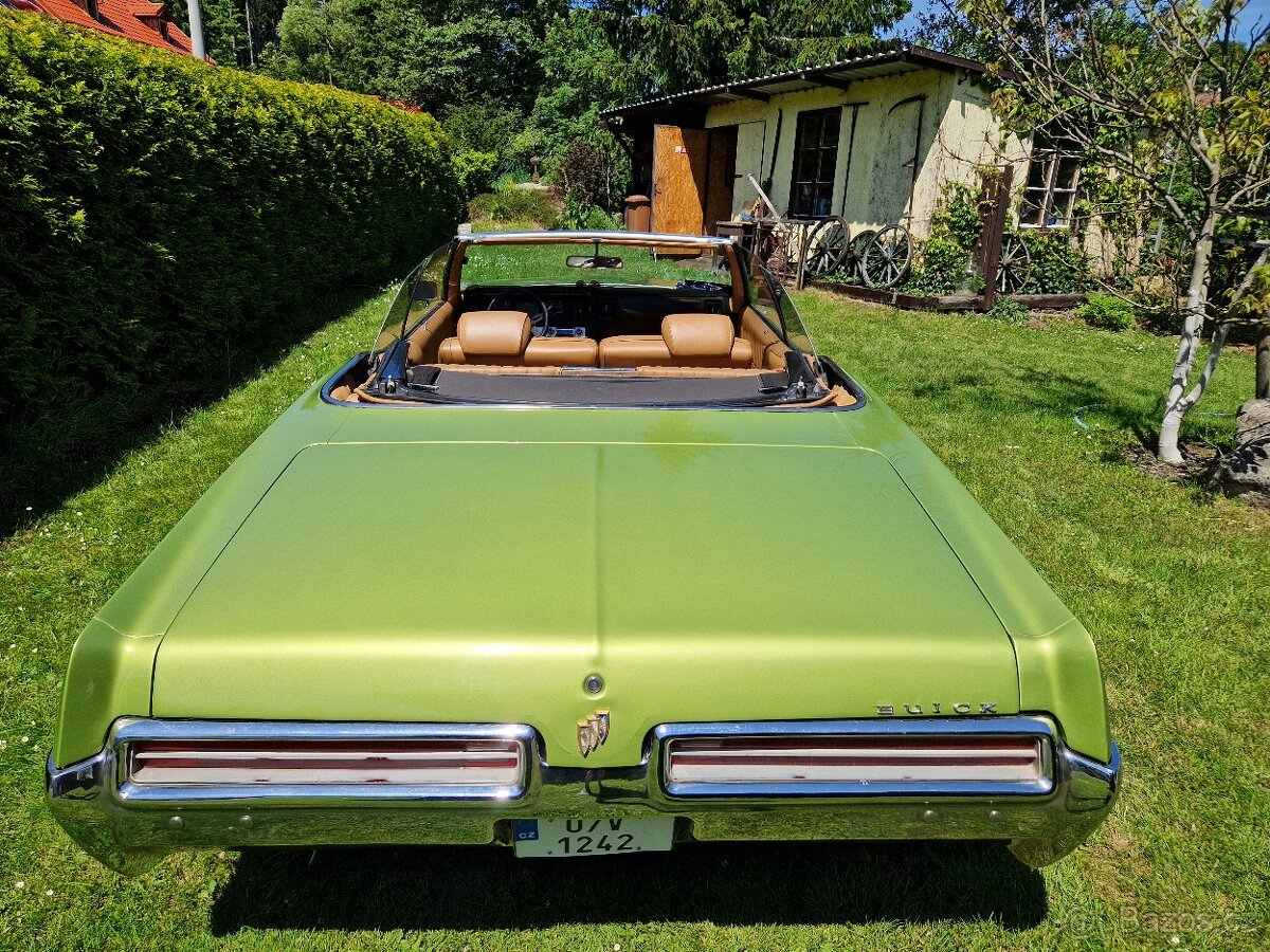 Buick LeSabre Convertible - 7