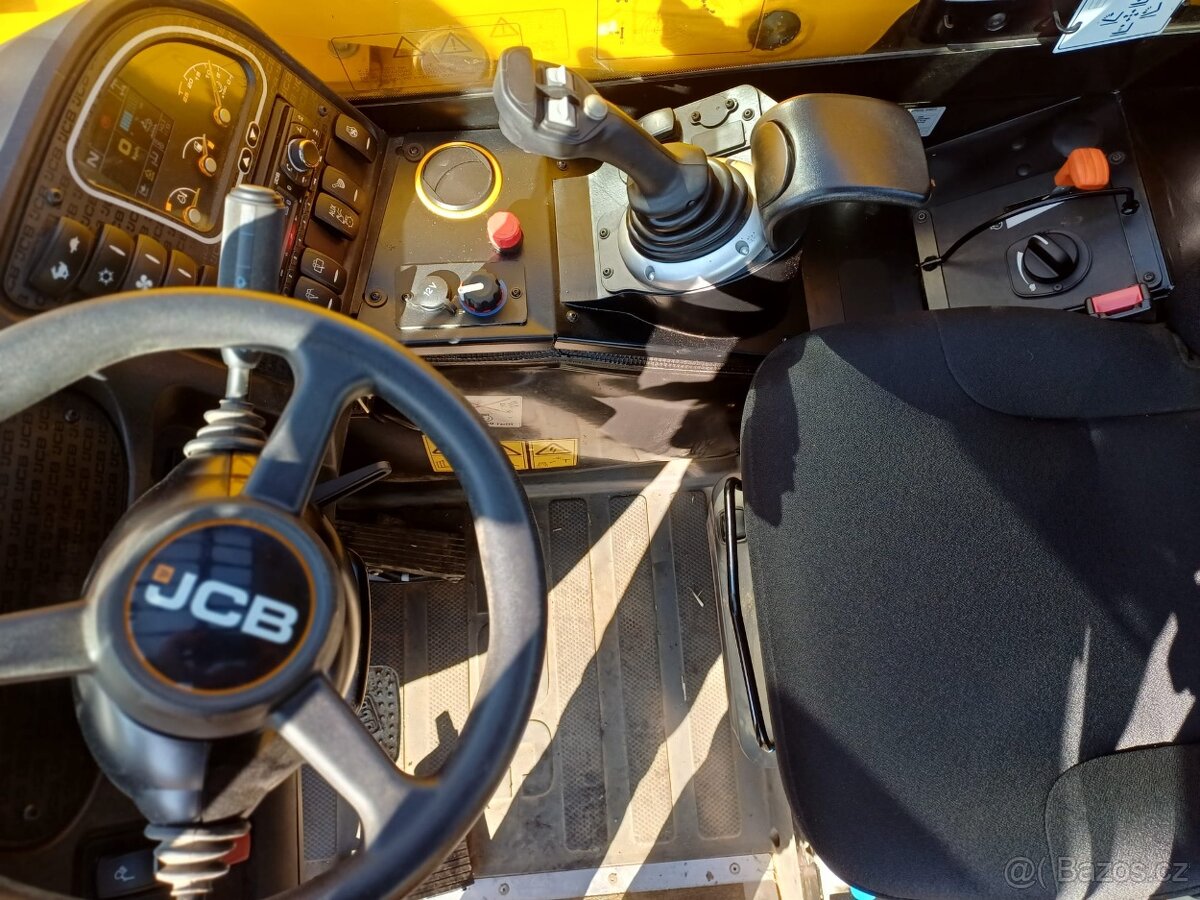 Teleskopický manipulátor JCB 530-60 AGS - 7