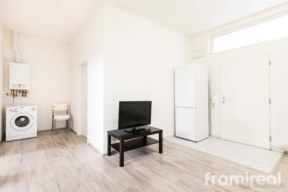 Pronájem, Byty 2+1, 75m² - Brno - Veveří, ev.č. 01947 - 7