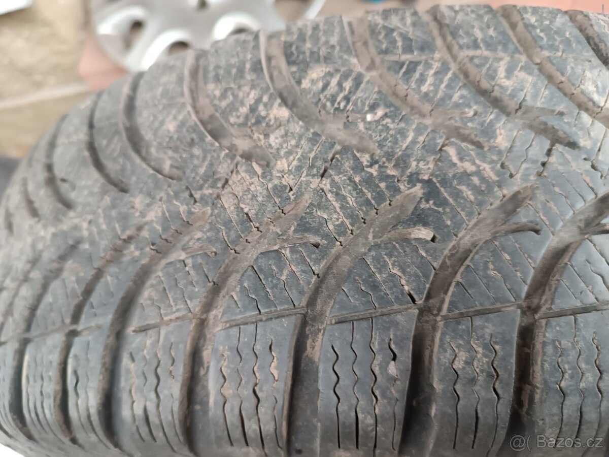 Prodám zimní kola s poklicema na Mini cooper 5,5 Jx15 H2 - 7