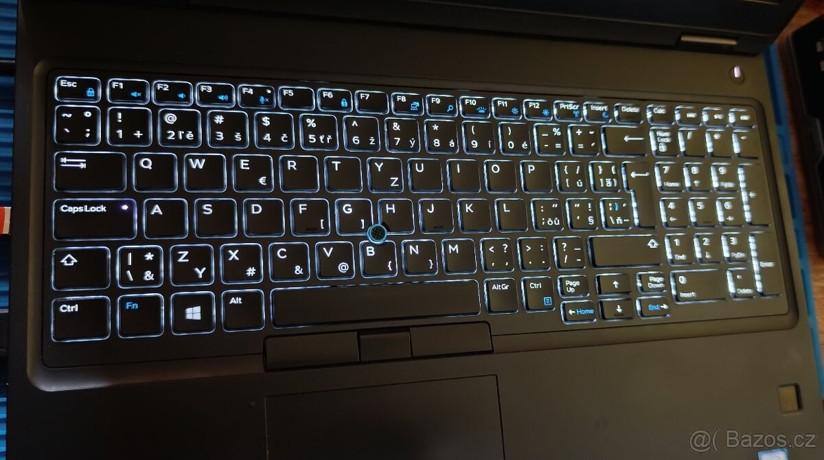 Dell 5590/15,6“/I5 8350U/SSD NVMe 256GB/RAM16GB/NOVÁ BAT. - 7