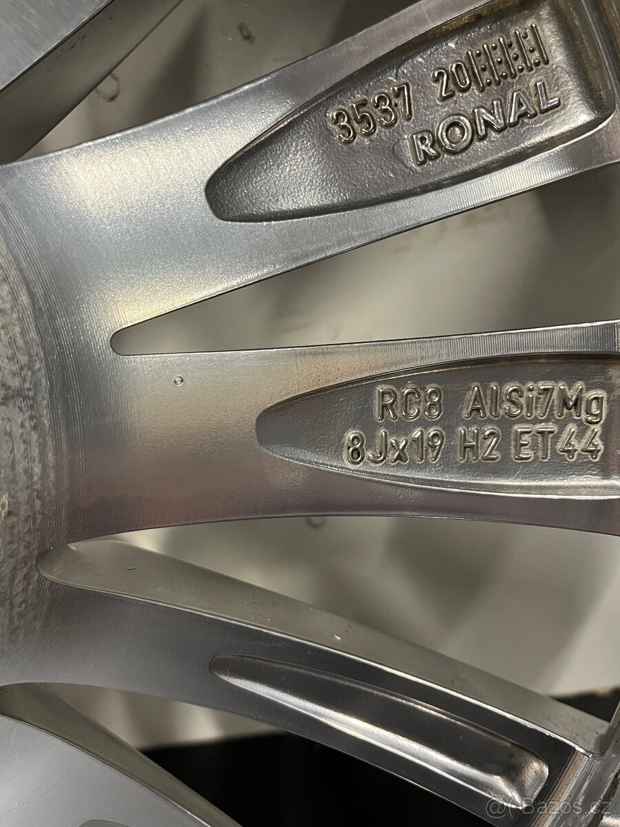 Superb R19 zimní sada Leštěné Trinity - 7