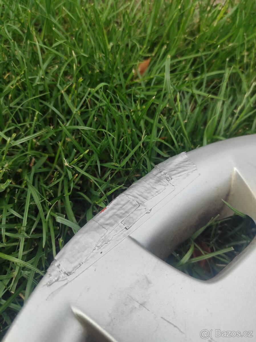 Sada 4 kusů poklic Volkswagen (15") - 7