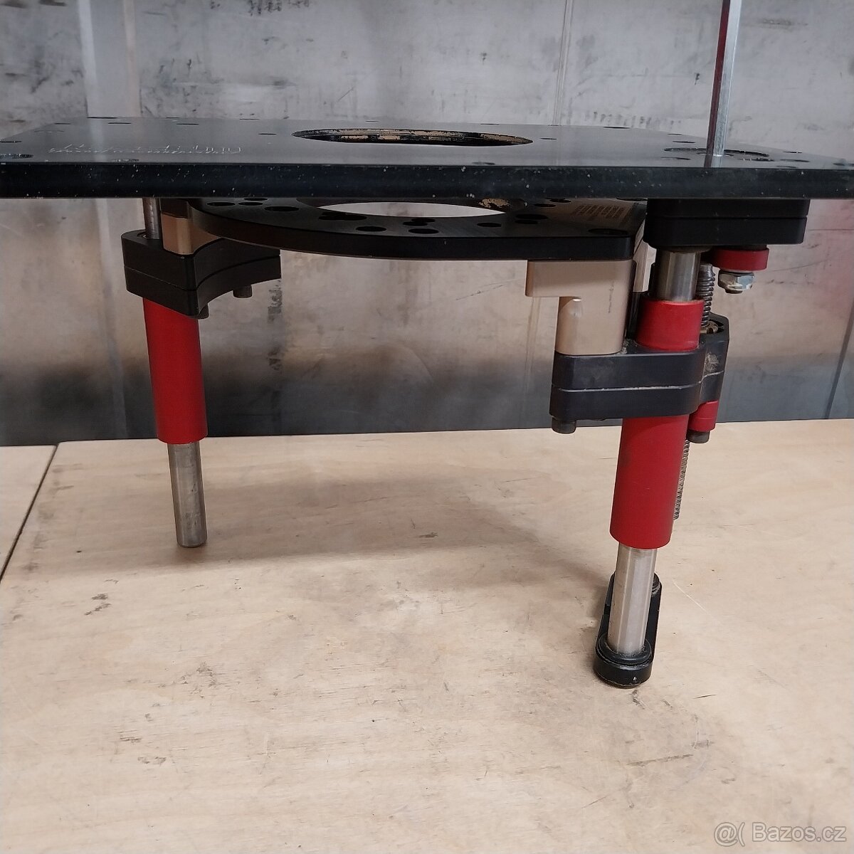 Zdvihací přípravek pro horní frézky - 7