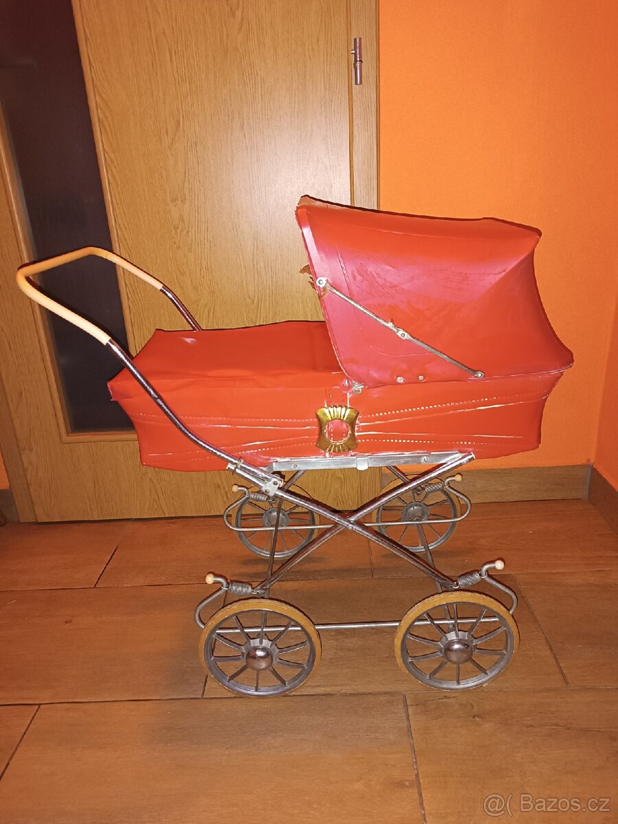 Retro dětský kočárek - 7
