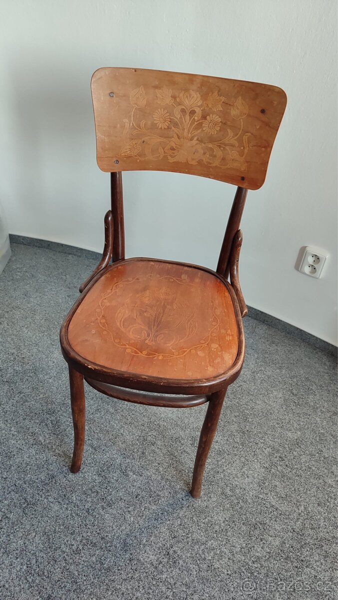 Dvě historické židle - 7