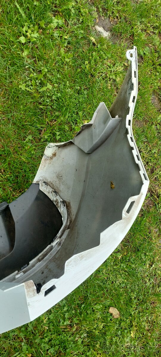 Zadní nárazník škoda rapid - 7