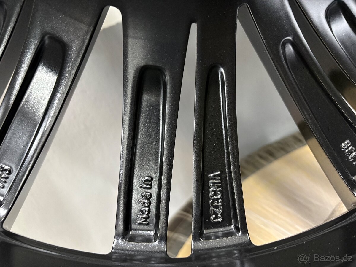 ORIG.ALU AŠKODA SUPERB III, IV CANOPUS BLACK 235/40/19 (D10) - 7