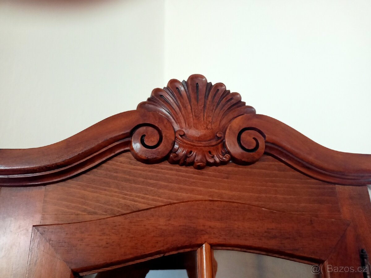 Rohová skříňka - 7