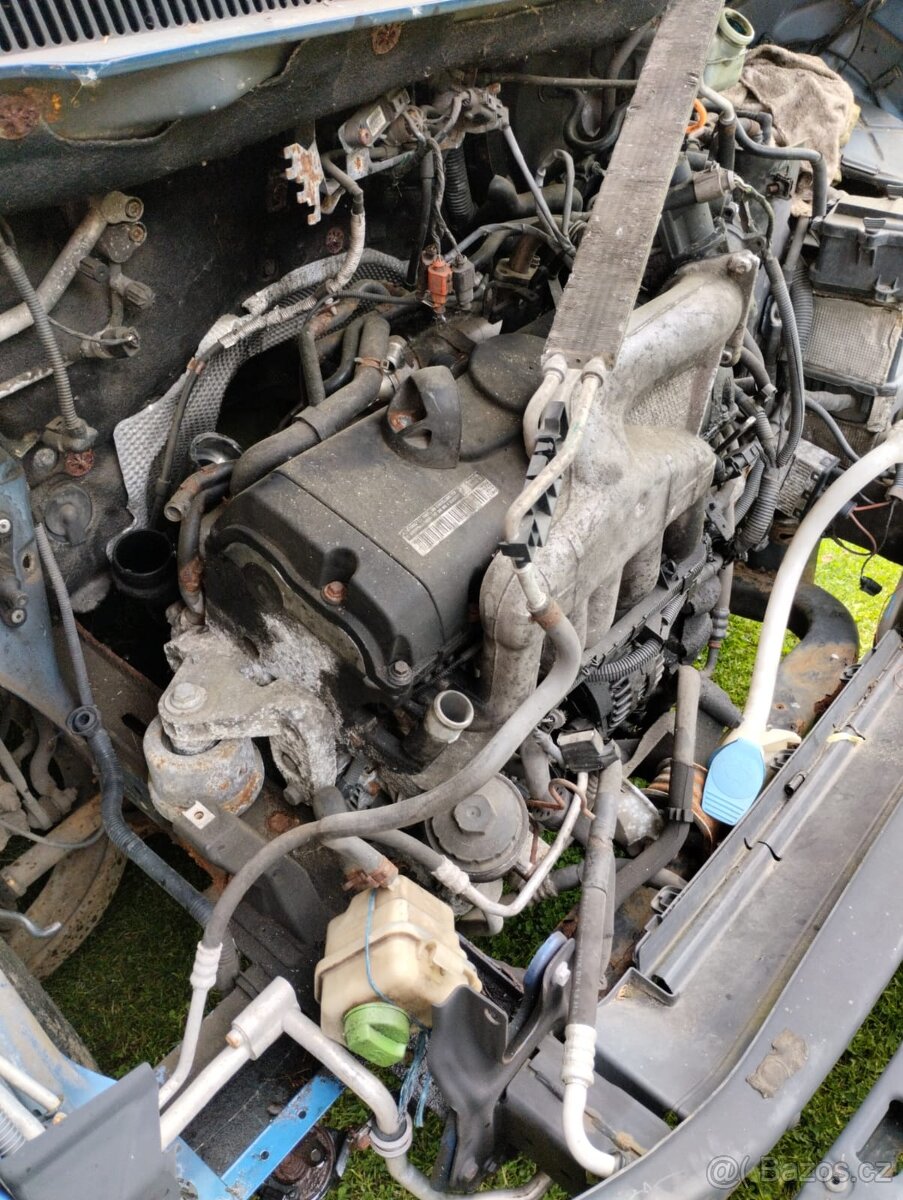 T5 2.5TDi na náhradní dily - 7