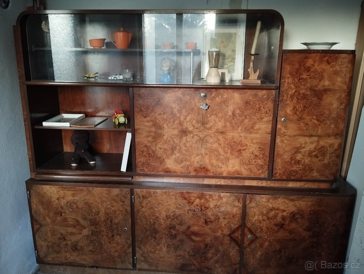 Starožitná obývací stěna,dekor kořenice - 7