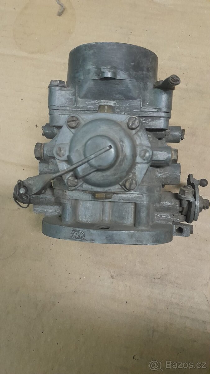 Mercedes 230 díly - 7