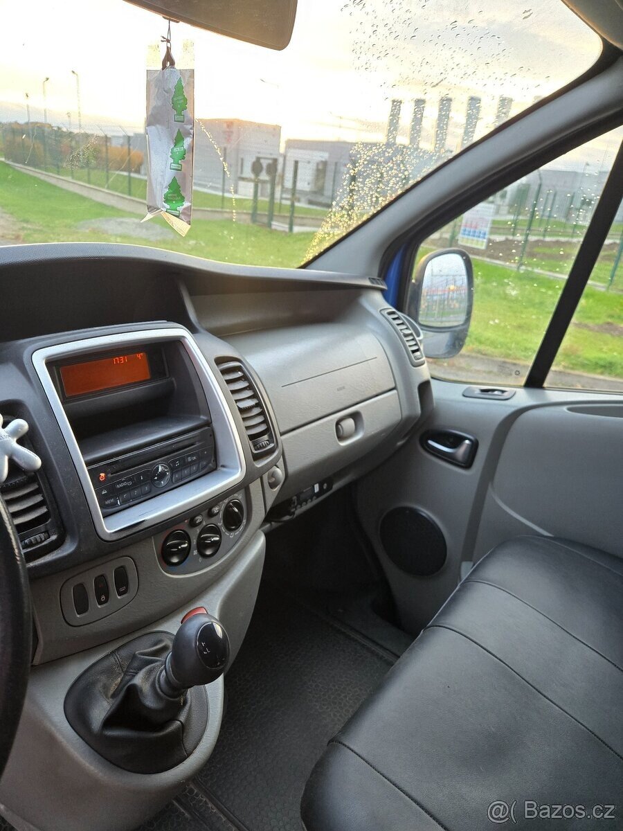 Opel Vivaro - 7