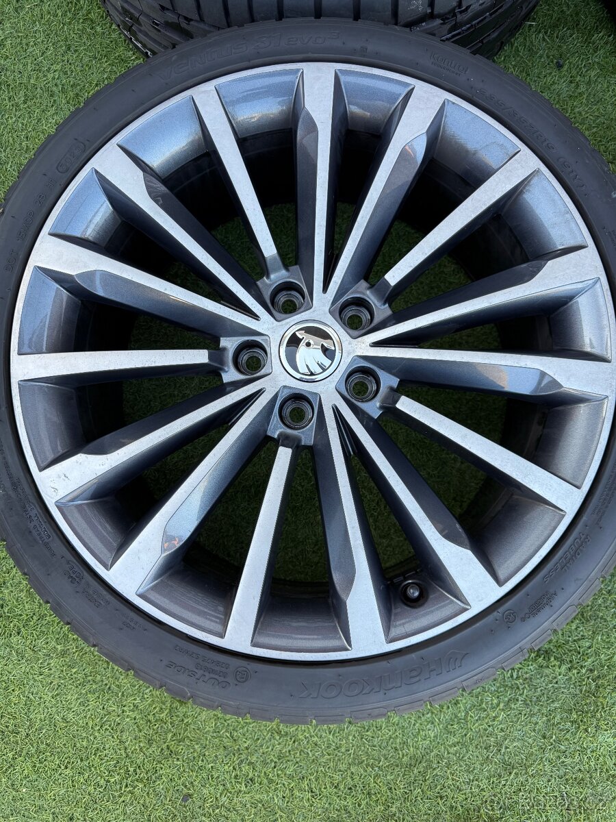 Škoda Superb - Trinity - ORIGINÁLNÍ LETNÍ SADA - 7