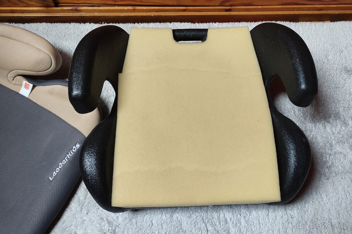 Dětský podsedák do auta 15 - 36 kg - 7