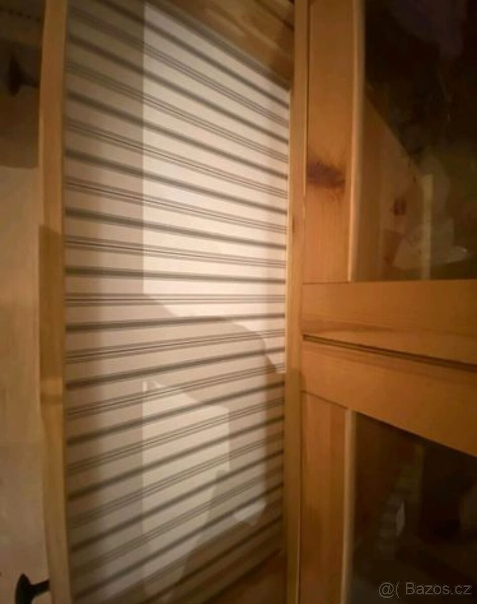 VITRÍNA IKEA HEMNES - 7