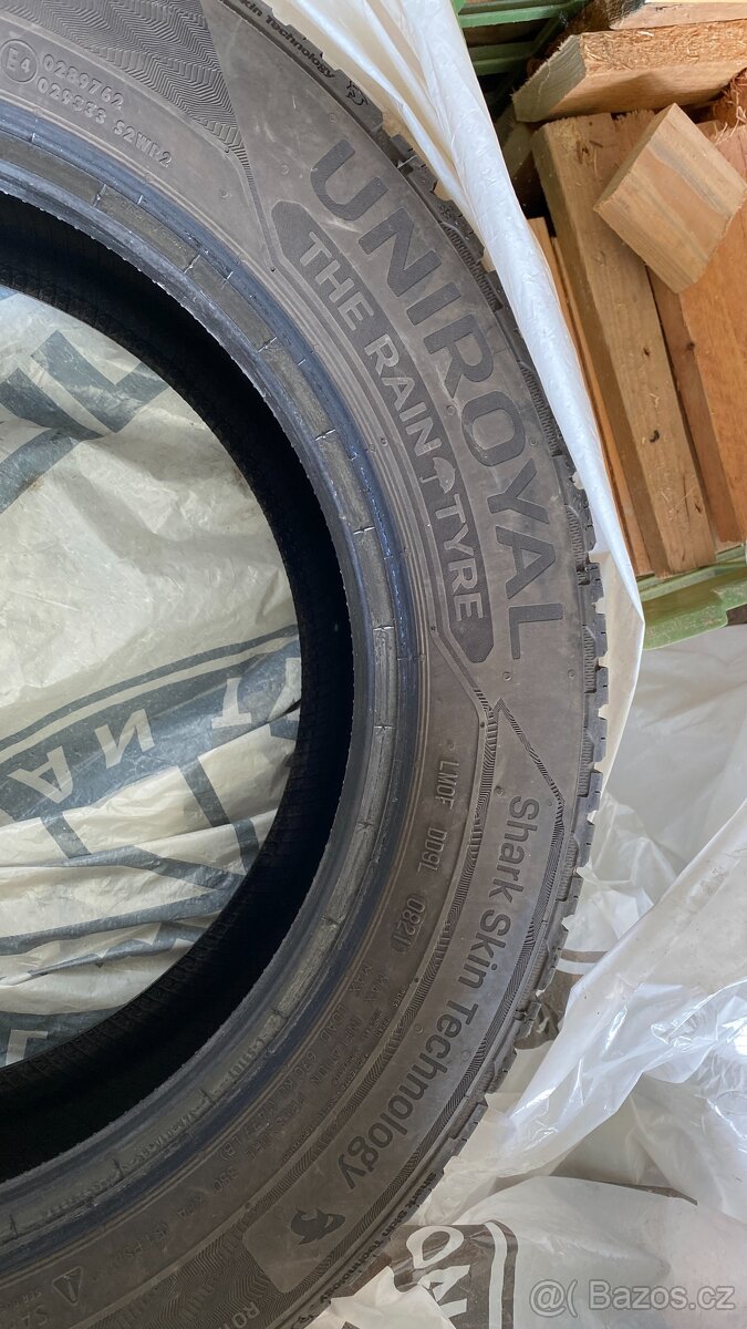 Prodám 4ks celoročních pneu 205/55/16 - 7