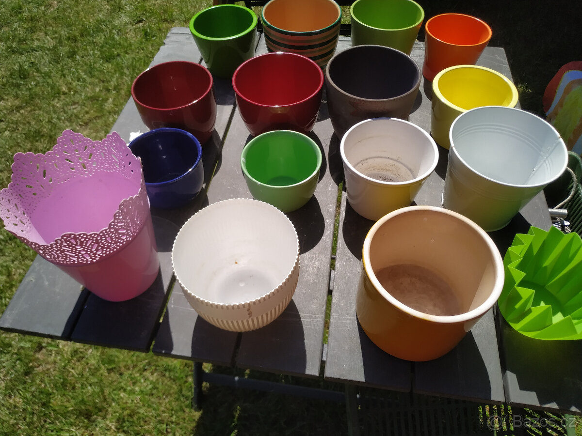 skleničky hrníčky,vázičky a ostatní - 7