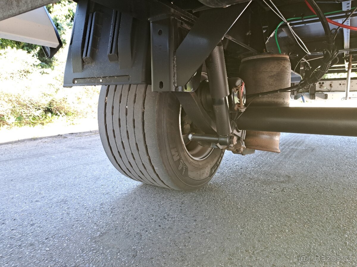 Jednoosý návěs lowdeck Krone r.v.2022. Málo jetý - 7