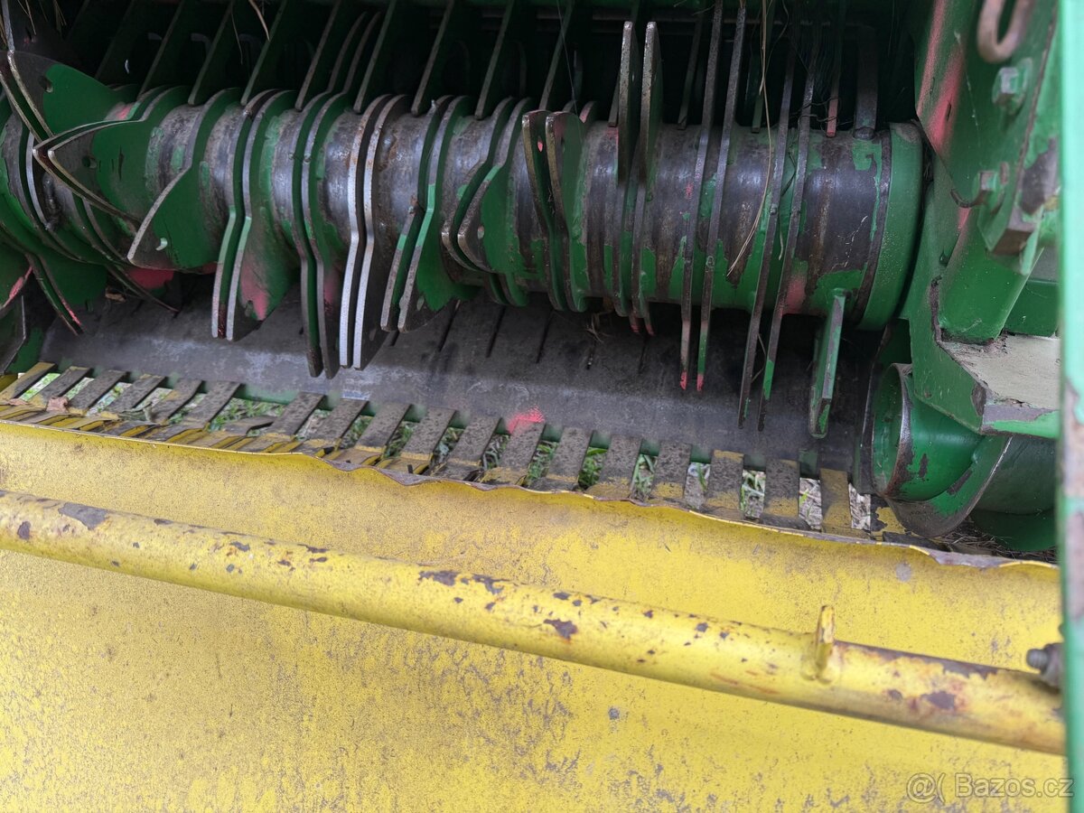 Lis na kulaté balíky John Deere - 7