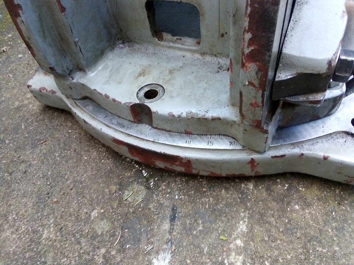 Naklápěcí natáčecí přípravek pod svěrák na fézku. 72kg - 7