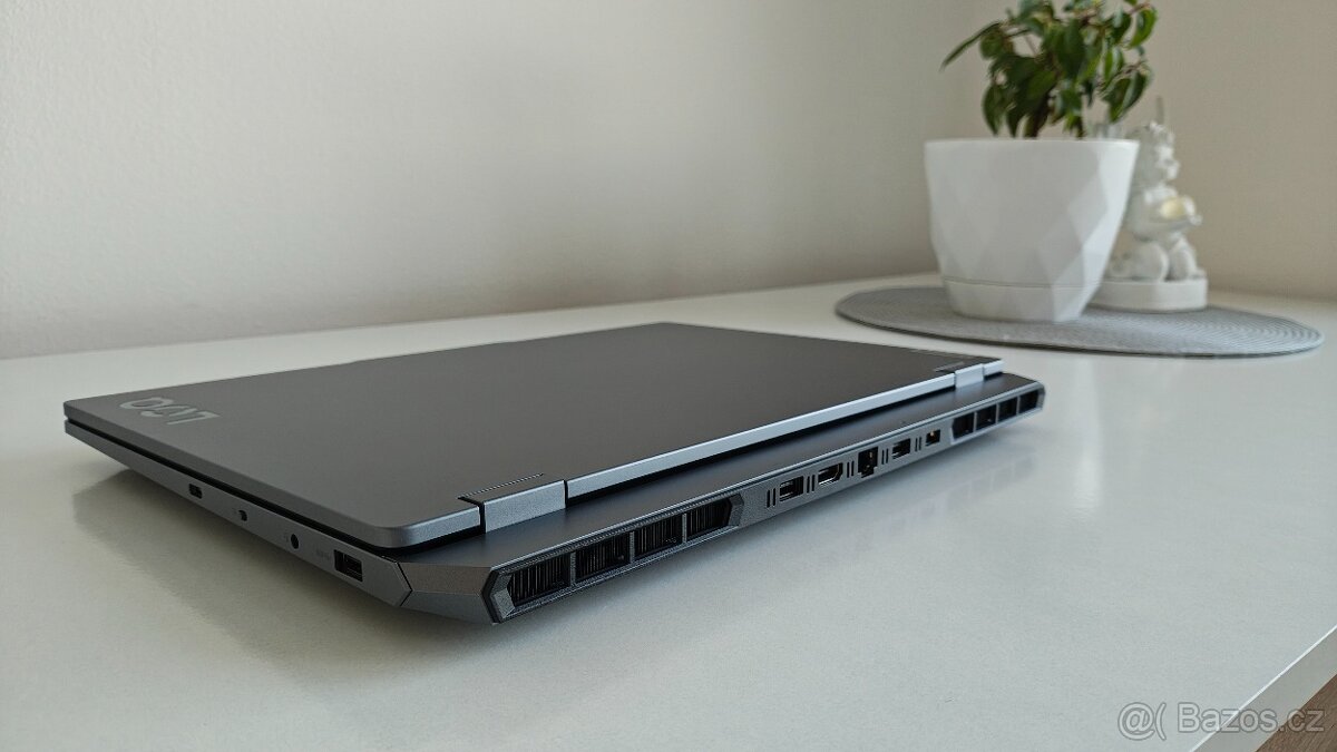 Herní Notebook Lenovo LOQ 15IRX10 šedý - 7