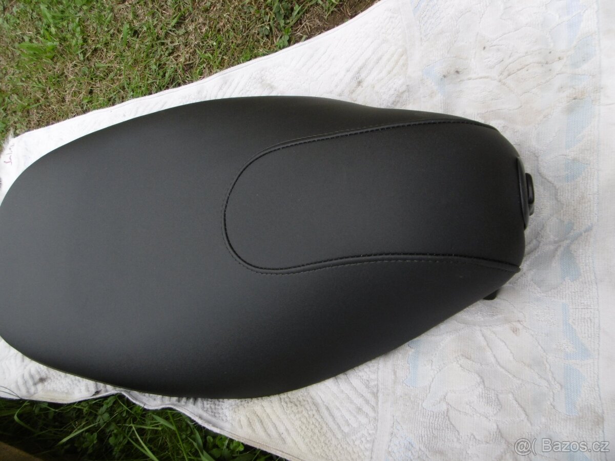 Vespa 125 et4 - sedlo - 7