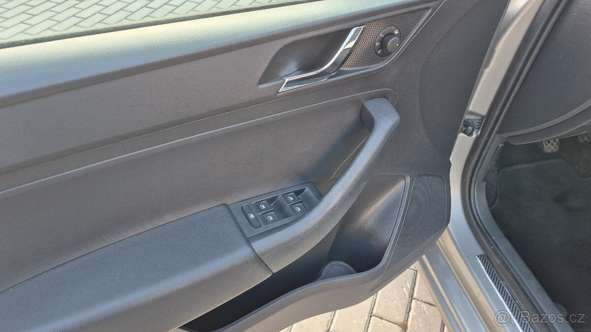 Škoda Rapid Spaceback 1.2 TSi 77kW - 7