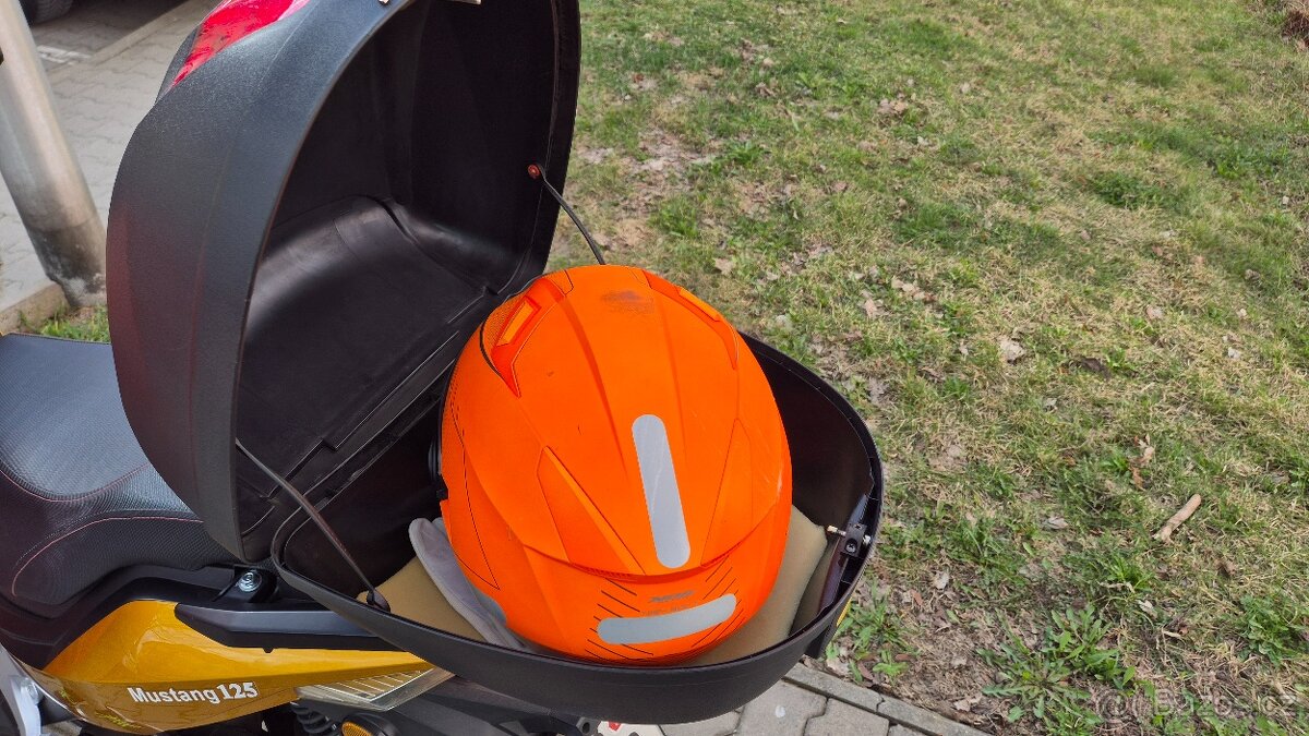 Capirelli Mustang 125 - 7