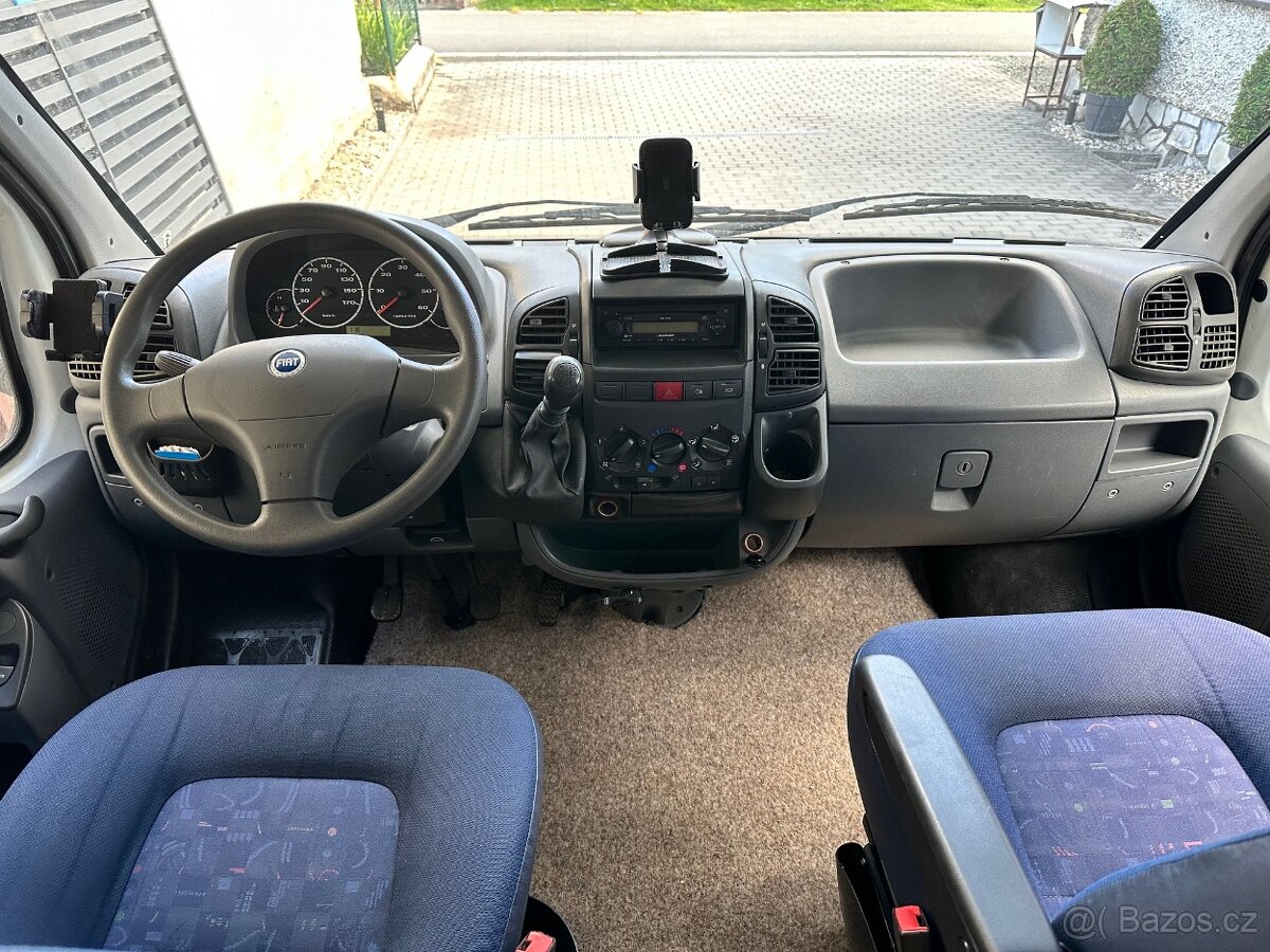 Prodám obytné auto, obytku, bydlik karavan - 7