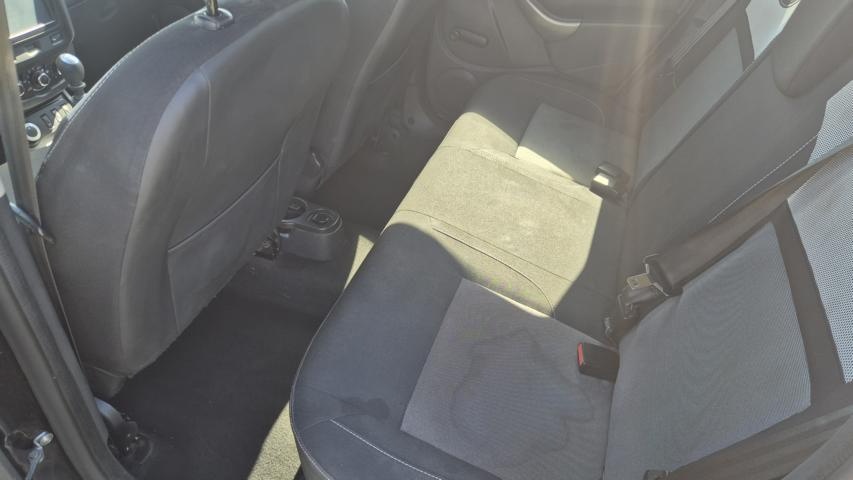 Prodám Dacia Duster 1.6I 84KW - 4X4 - 7
