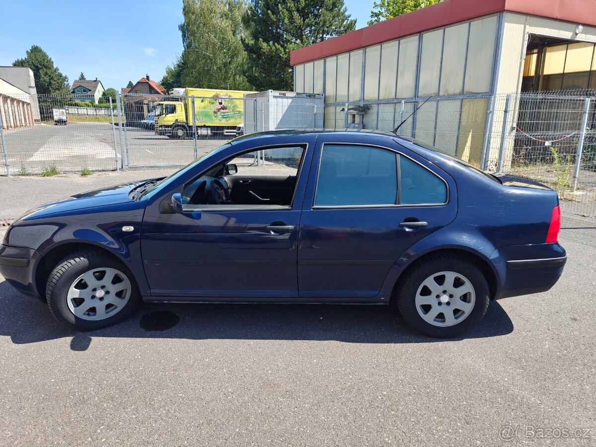 VW Bora 1.6 74kW - 7