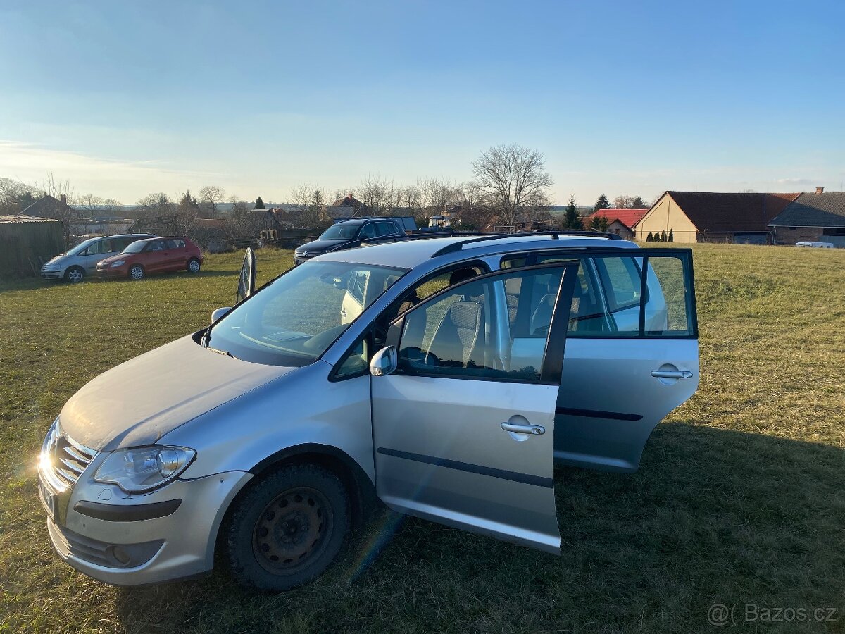 VW Touran 2.0 TDI 103 KW - 7