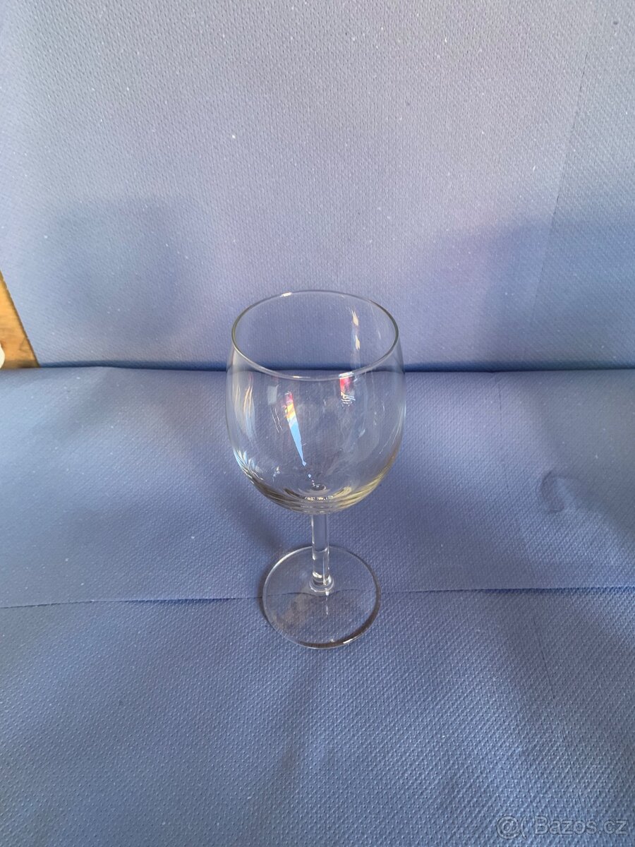 Půjčím bílé talíře s příbory a sklenice na svatbu, párty… - 7