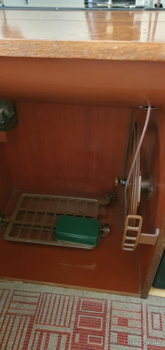 šicí stroj Minerva, starožitný - 7