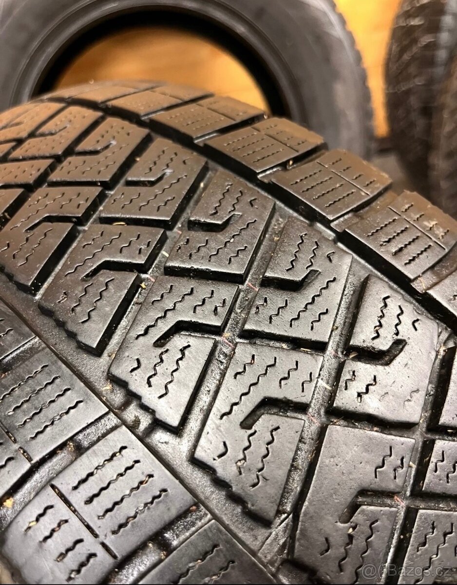 Zimní pneu 215/65/16C - 7