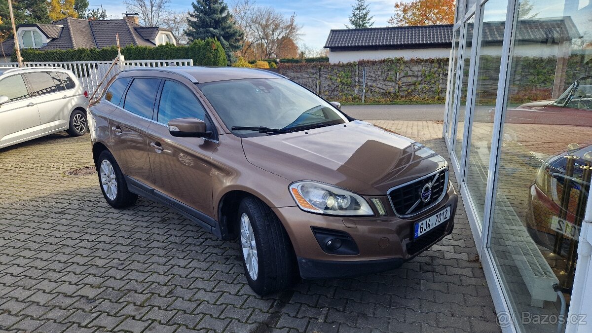 Volvo XC60 2,4D 120kW kůže - 7